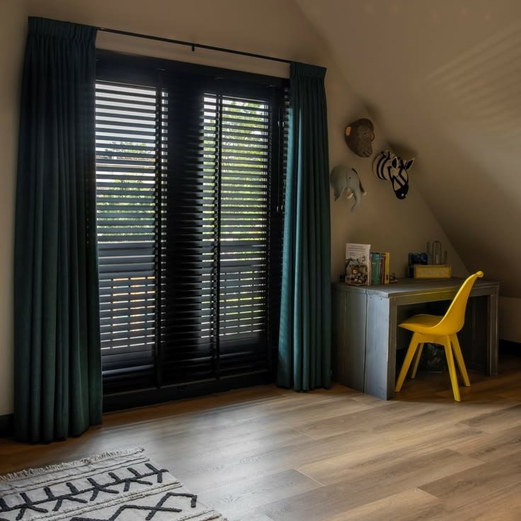 PVC Venetian blinds for kitchen windows