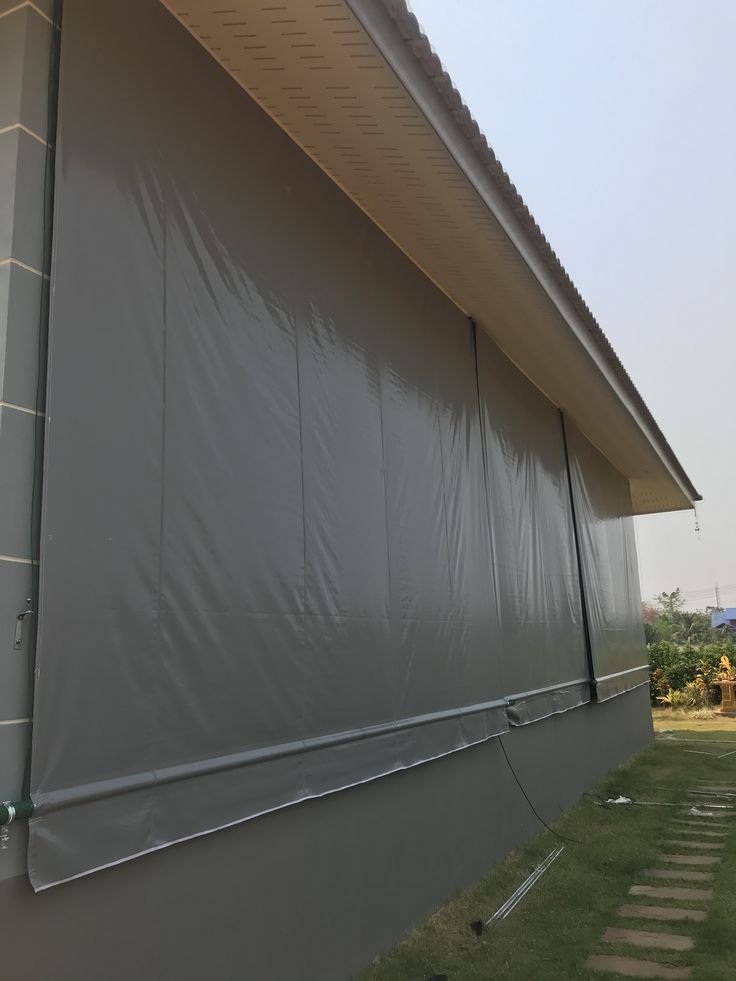 Strong Outdoor Blinds for Protection from Sun, Rain & Wind
