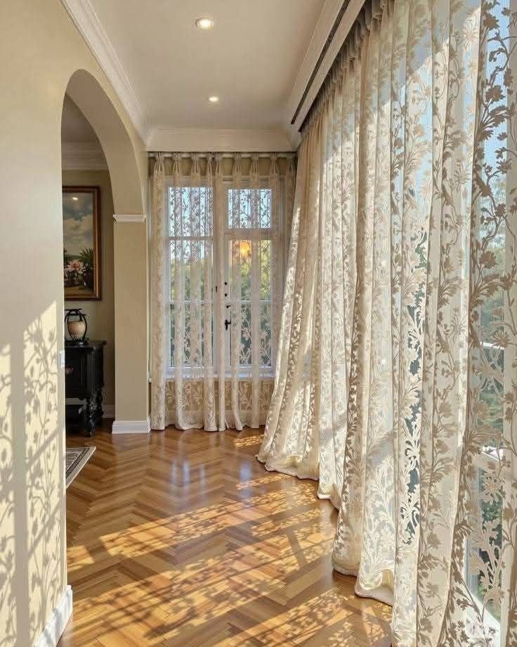 How Do White Curtains Enhance Comfort, Privacy, and Energy Efficiency?