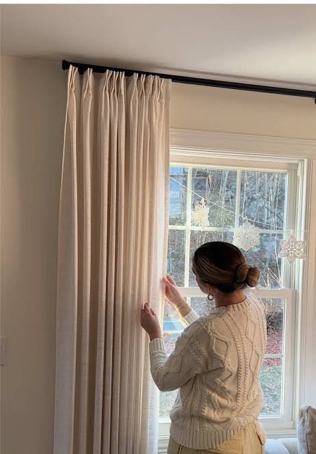 Transform Every Room with Expert Curtain Suppliers