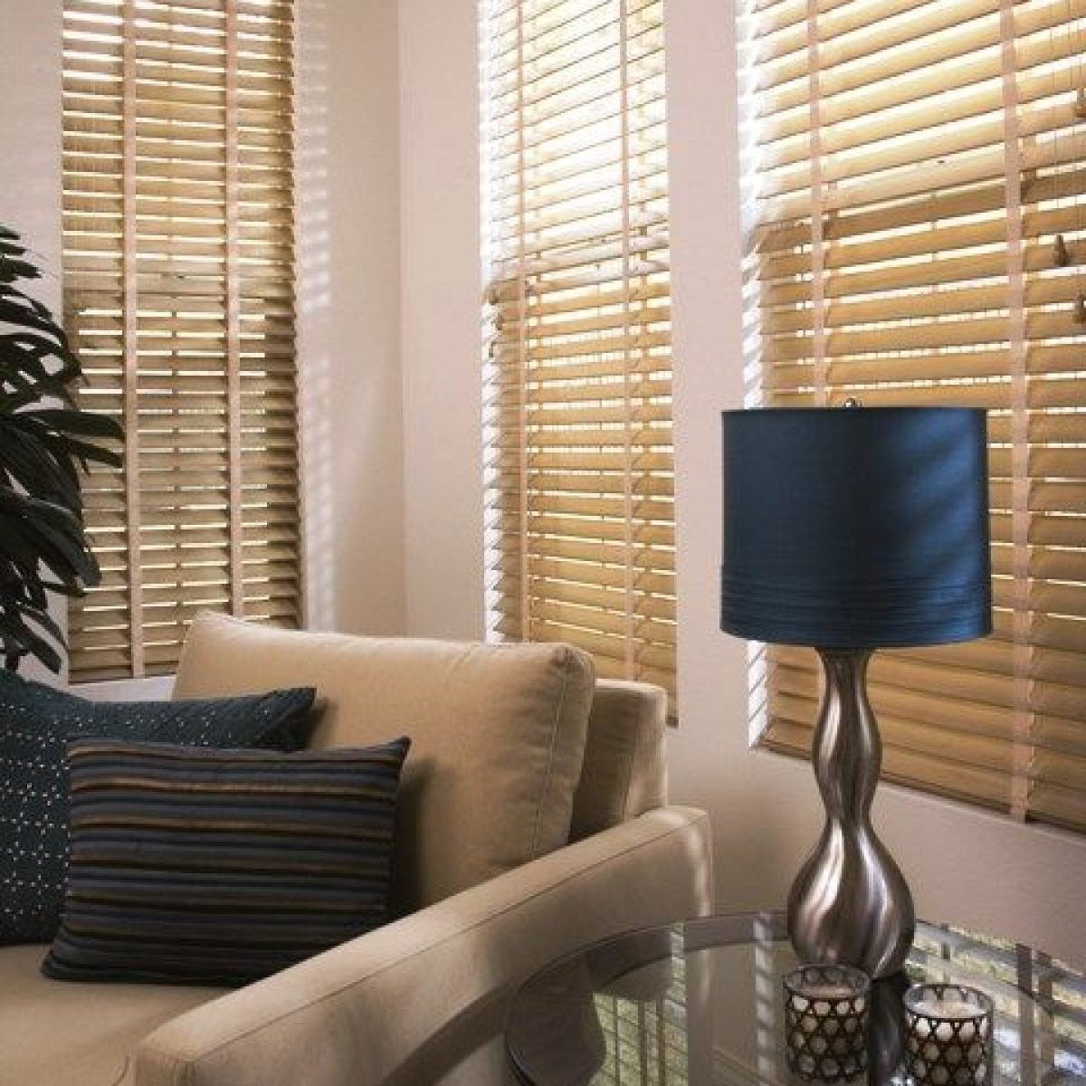 Can Custom Venetian Blinds Match Different Window Sizes & Designs?