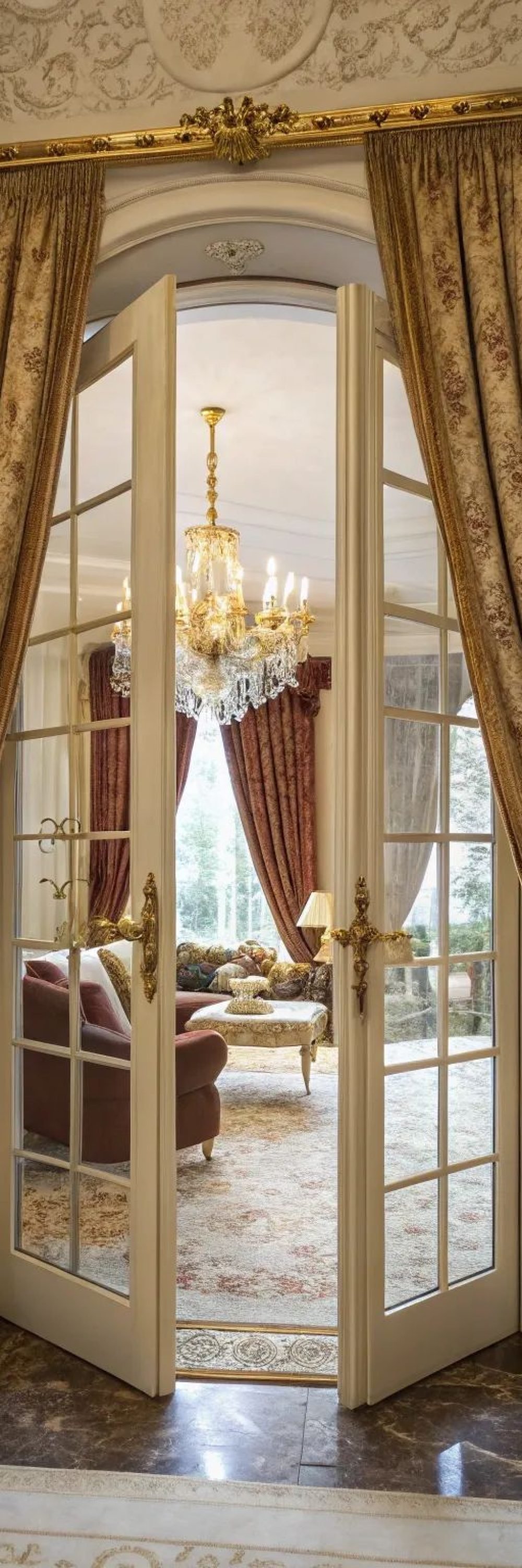 What Types of Door Curtains in Johor Bahru Does Amira Curtains Offer?